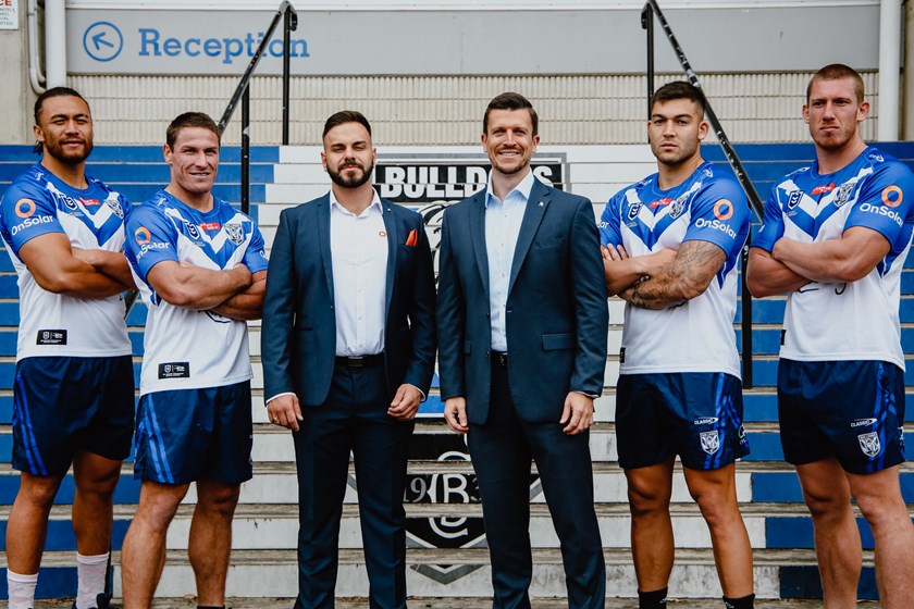 On Solar Director Chris Zarpas with Bulldogs CEO Aaron Warburton, Captain Josh Jackson, Raymond Faitala-Mariner, Nick Cotric and Jack Hetherington.