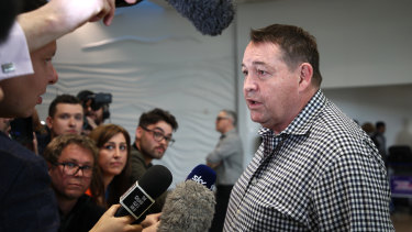 Steve Hansen arriving in New Zealand after the World Cup in 2019.